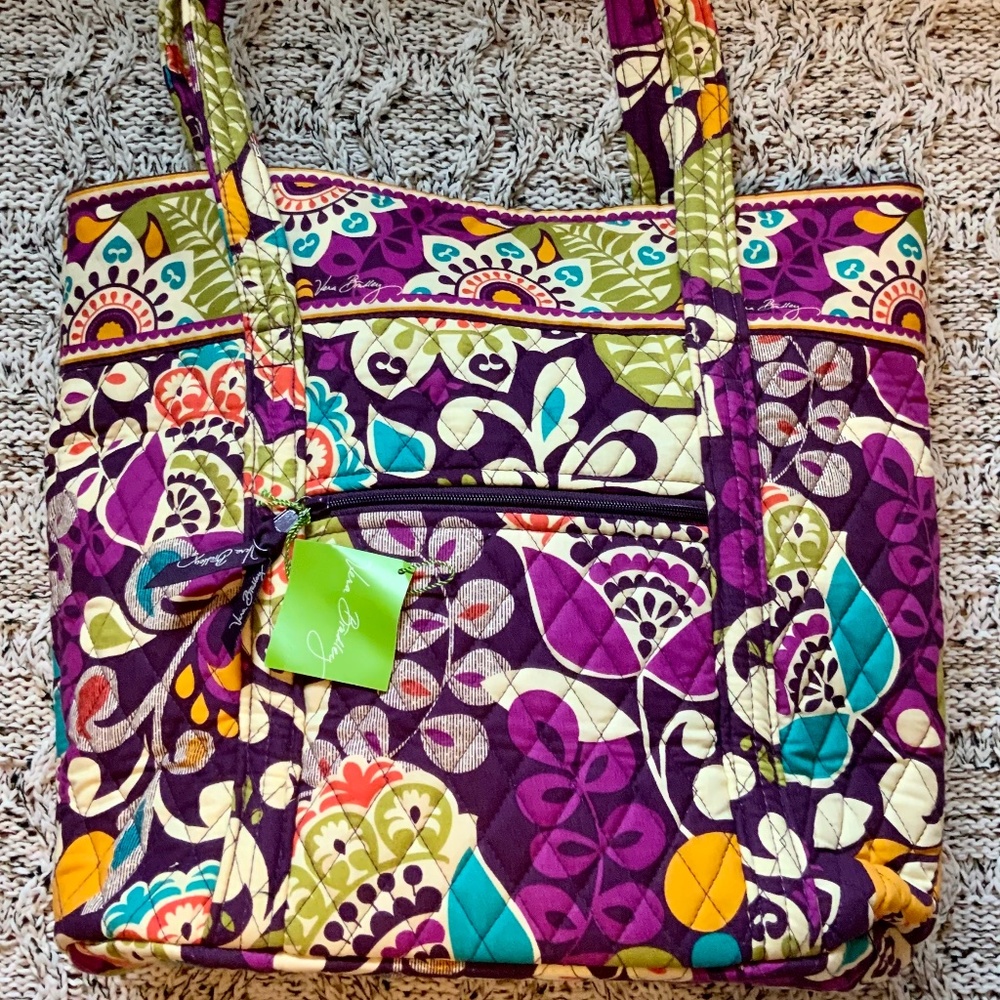 Plum Crazy Vera Bradley Tote✨
